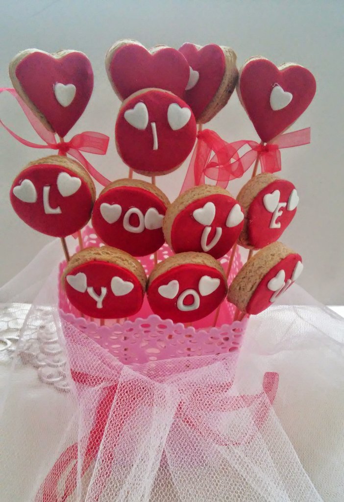 herzige rote valentinstag kekse