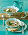 Champignon Suppe mit Ziegenkäse und Salbei